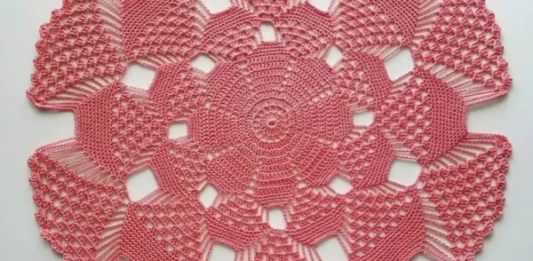3D Crochet Table Topper
